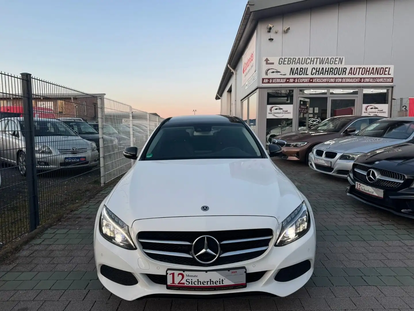 Mercedes-Benz C 220 C220 Avantgarde PANO LED AHK NAVI Weiß - 2