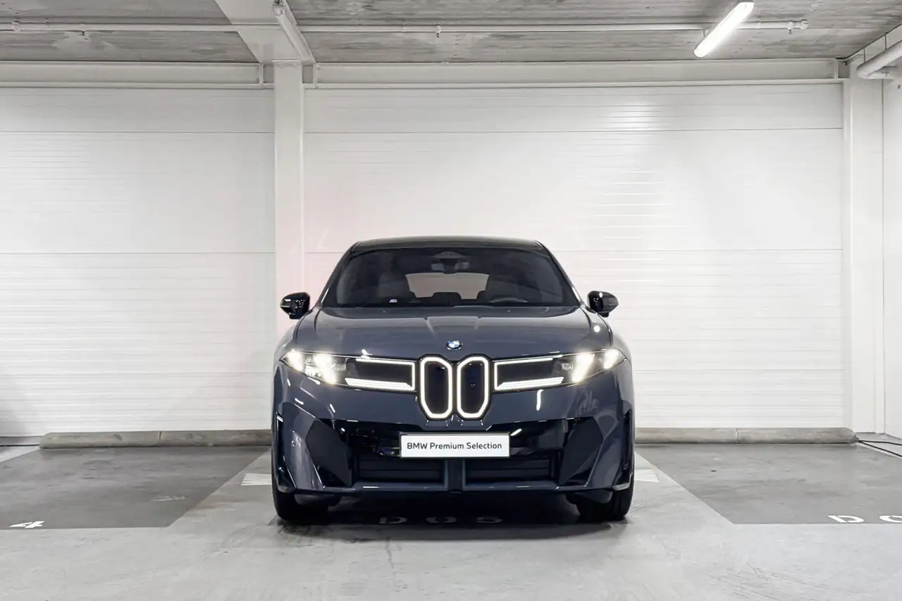 BMW iX3 2026