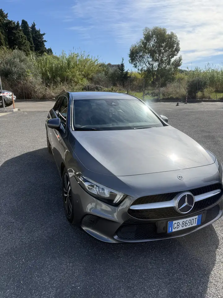 Mercedes-Benz A 180