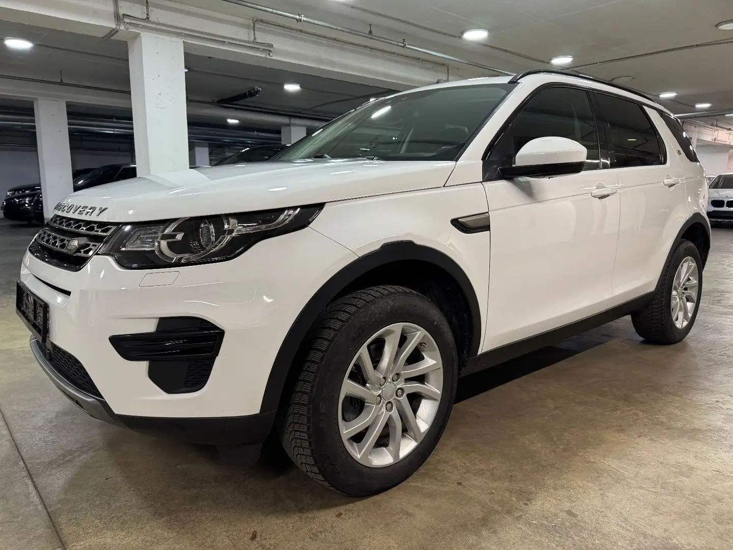 Land Rover Discovery Sport AWD AHK~Automatik~Navi~Klima~ Weiß - 1