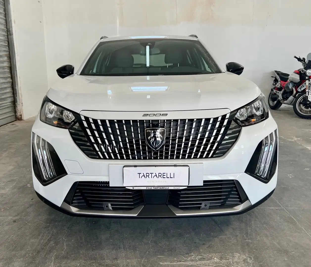 Peugeot 2008 PureTech 130 S&S EAT8 Allure Bianco - 2