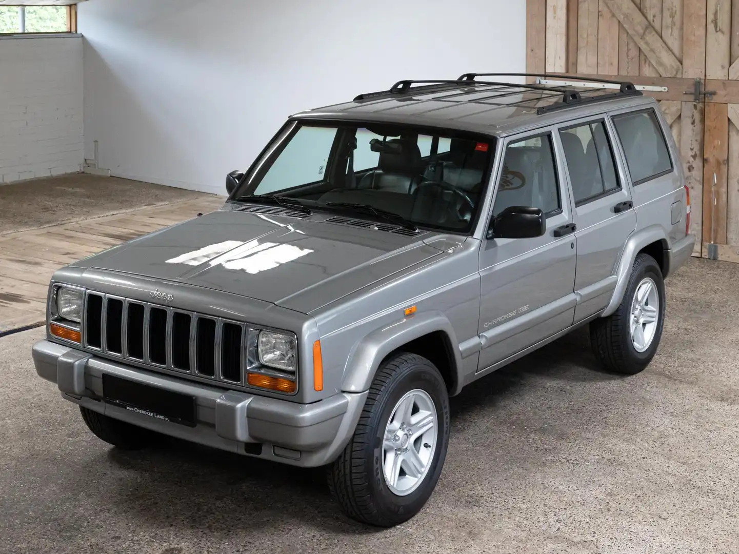 Jeep Cherokee XJ - Cherokee 610 Ready to go Gri - 2