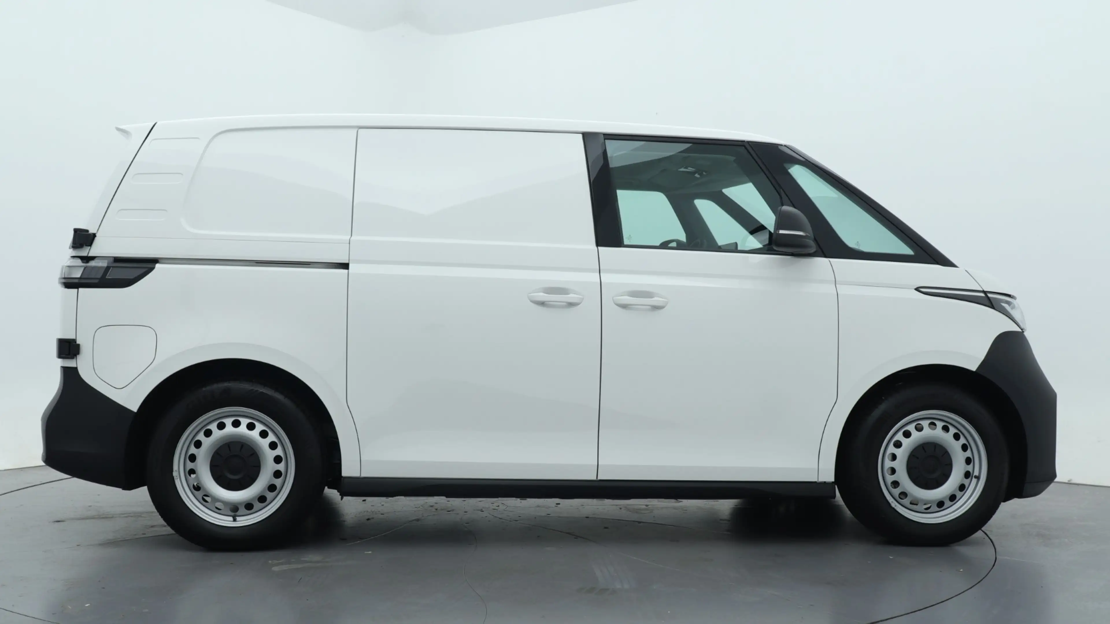 Volkswagen ID. Buzz Cargo L1H1 286pk 79kWh RWD Economy-Limited Edition — photo 4