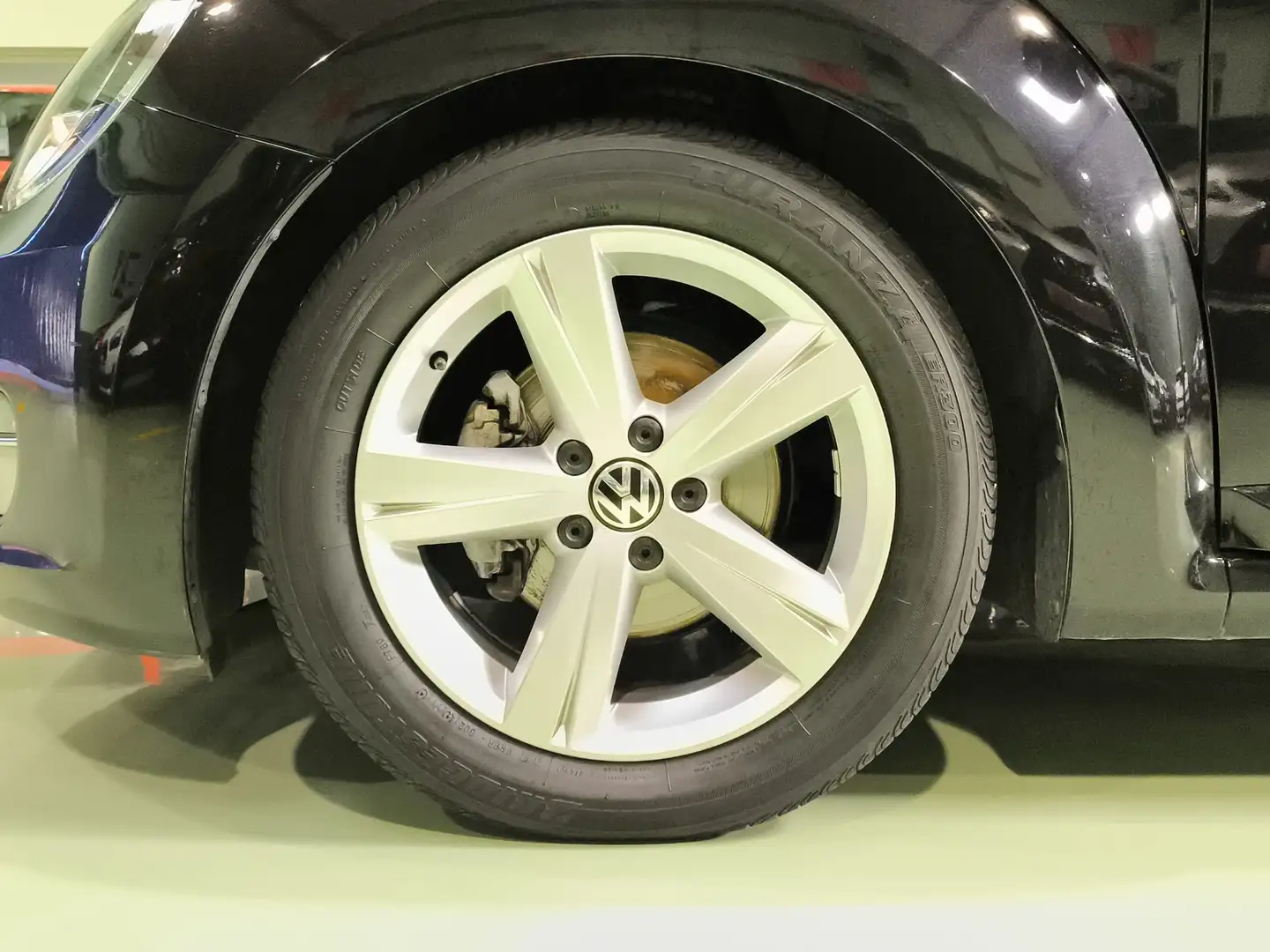 Volkswagen Beetle 2.0TDI Sport 140 Negro - 2