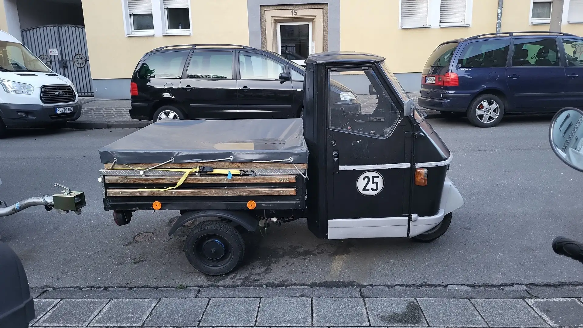 Piaggio Ape Siyah - 1