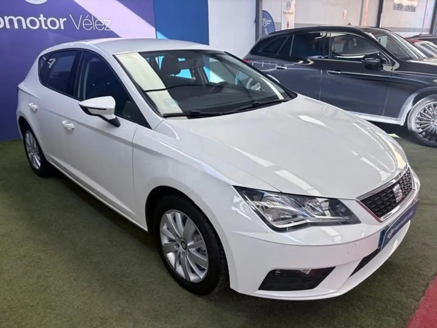 SEAT Leon REFERENCE Blanco - 1