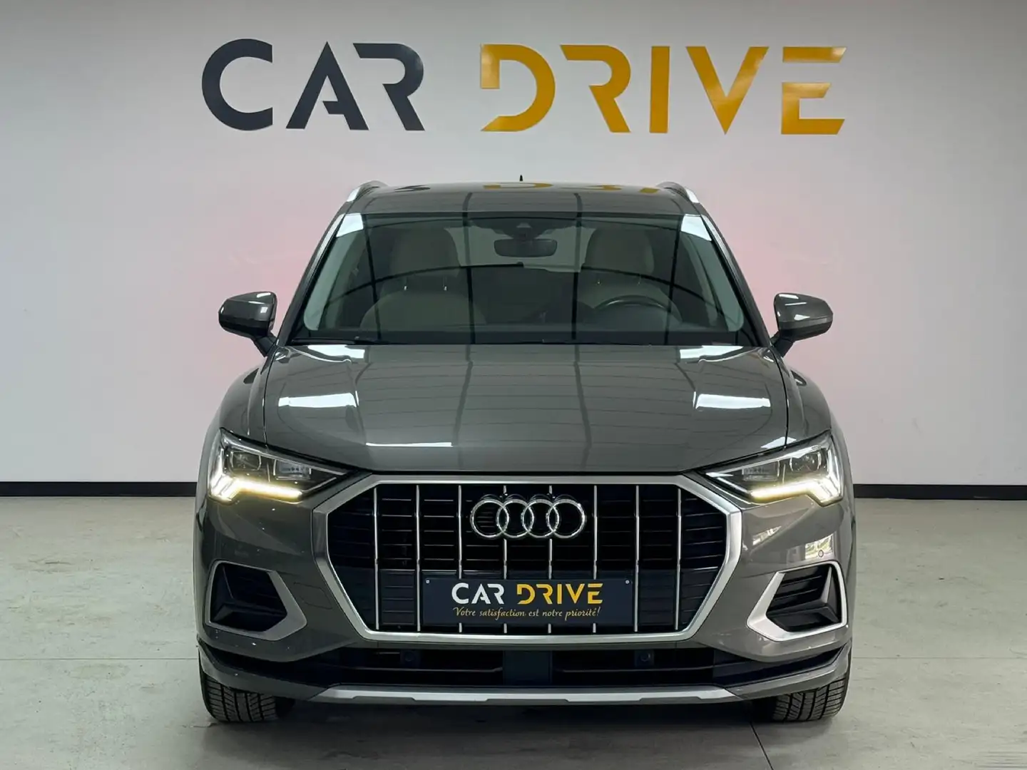 Audi Q3 2019//112.000KM//XENON//NAVI//CAMERA Grijs - 2