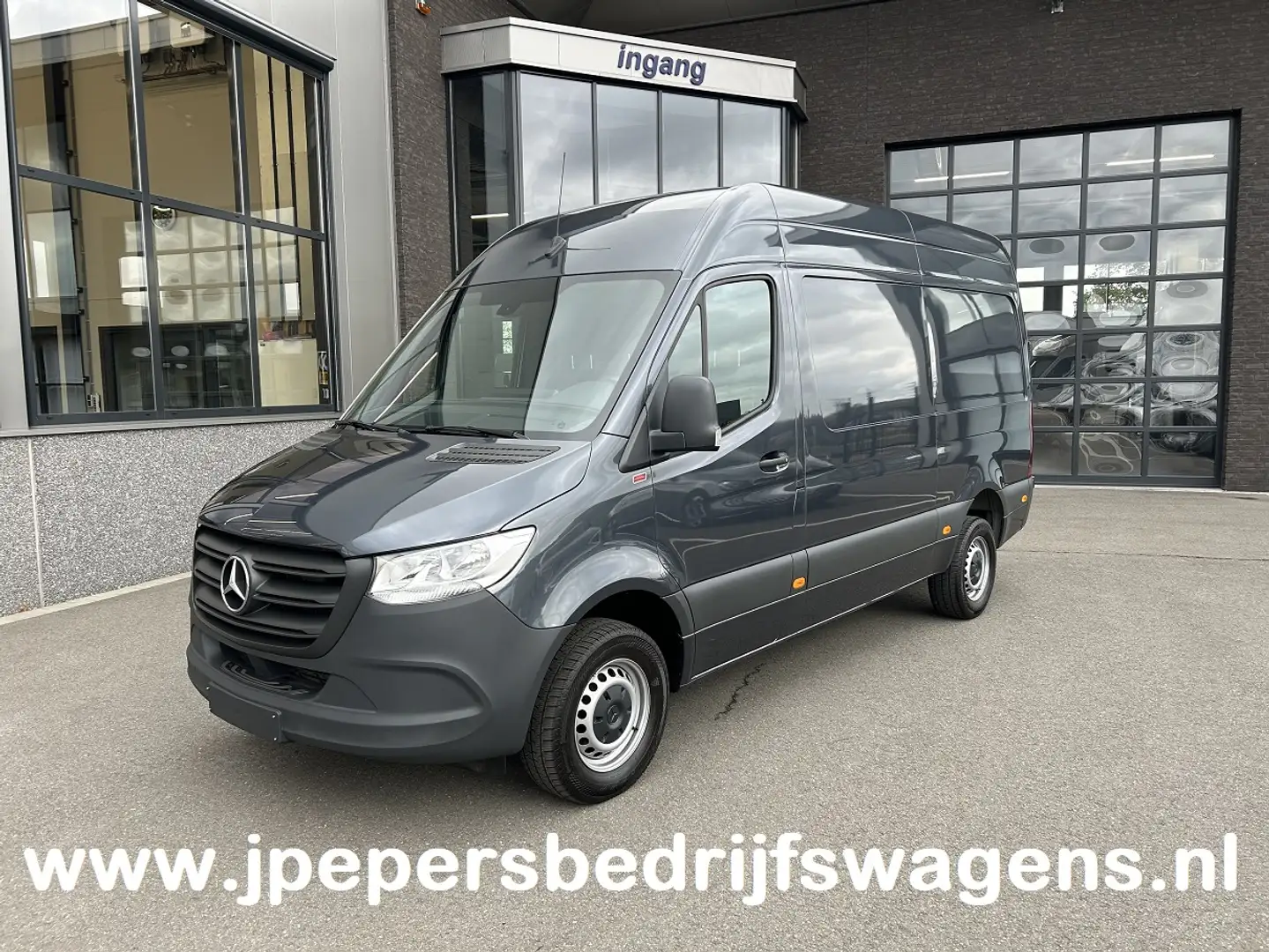 Mercedes-Benz Sprinter 317 CDI L2 H2 MBUX / Camera / Carplay navigatie / Gris - 1