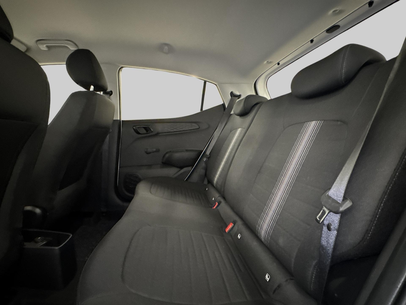 Hyundai i10 1.0 Comfort — photo 6
