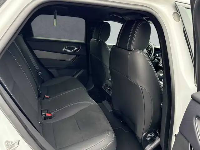 Land Rover Range Rover Velar view 5