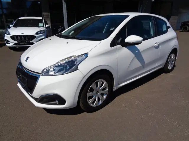2015 Peugeot 208 in White for sale