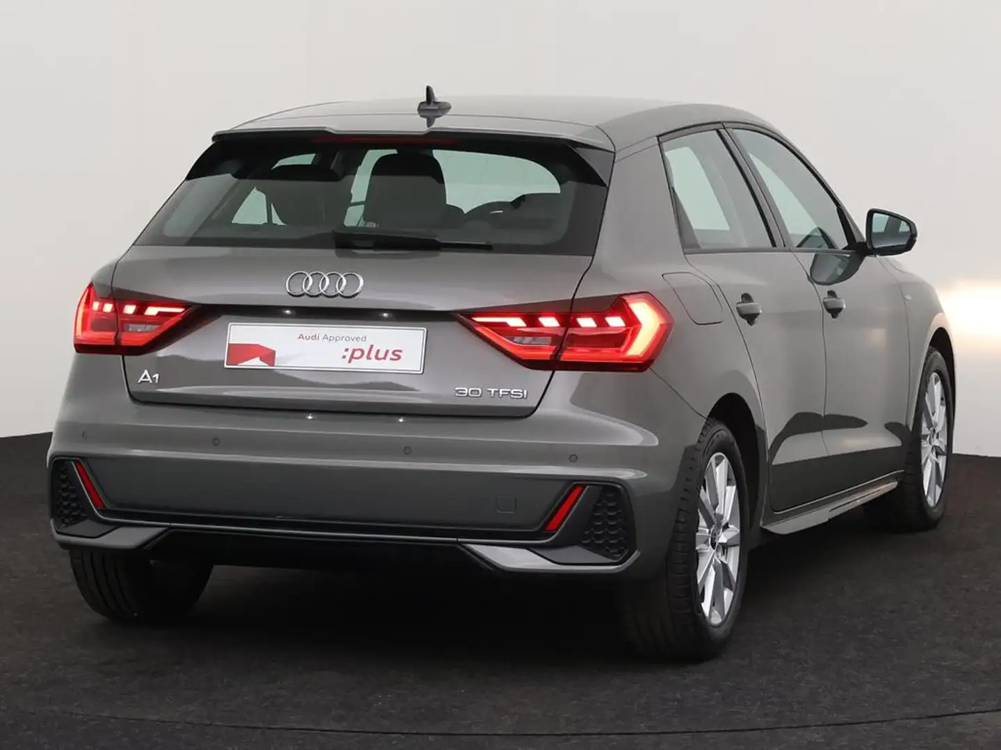 Audi A1 Sportback S-Line 30 TFSI 116 PK S-tronic / Cruise  Grigio - 2
