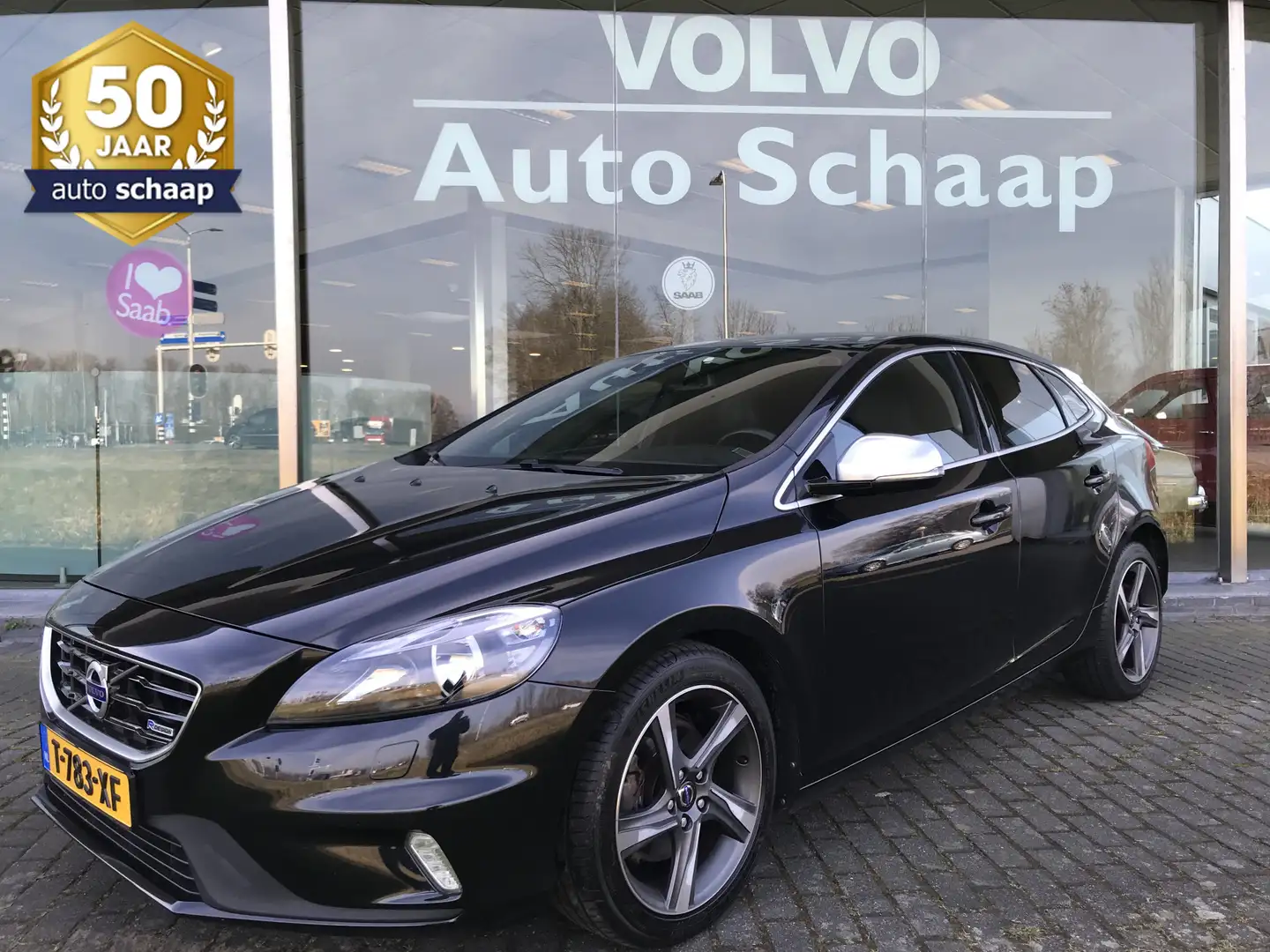 Volvo V40 1.6 T3 R-Design | Rijklaar incl garantie | Donker Noir - 1