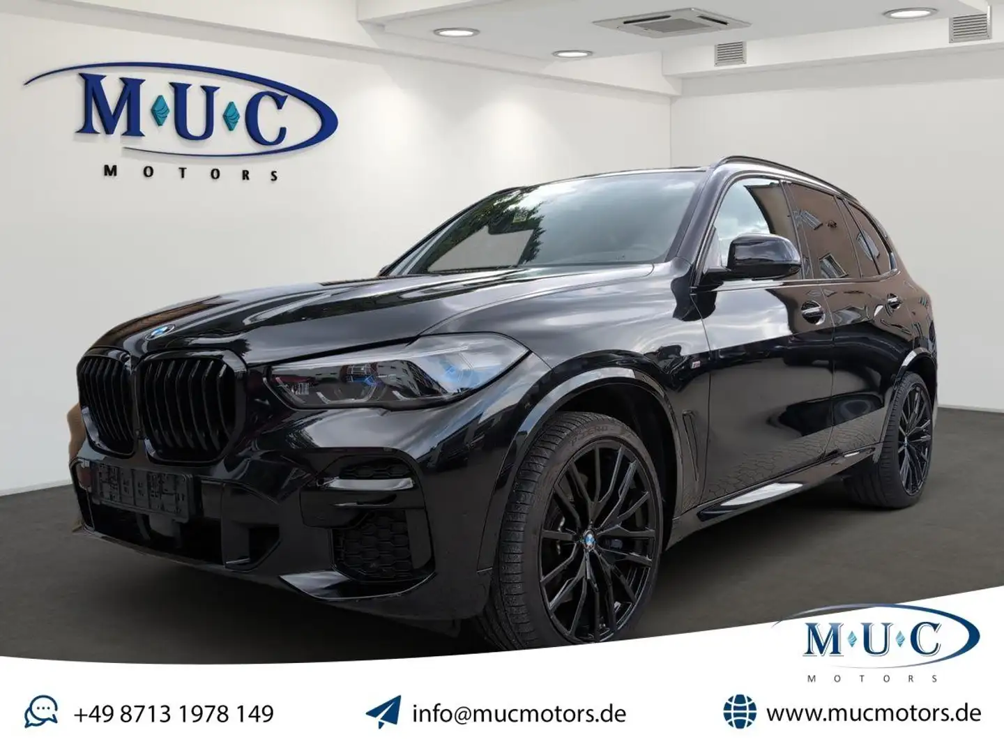 BMW X5 M50i~Pano~HeadUp~HarmanKardon Noir - 1