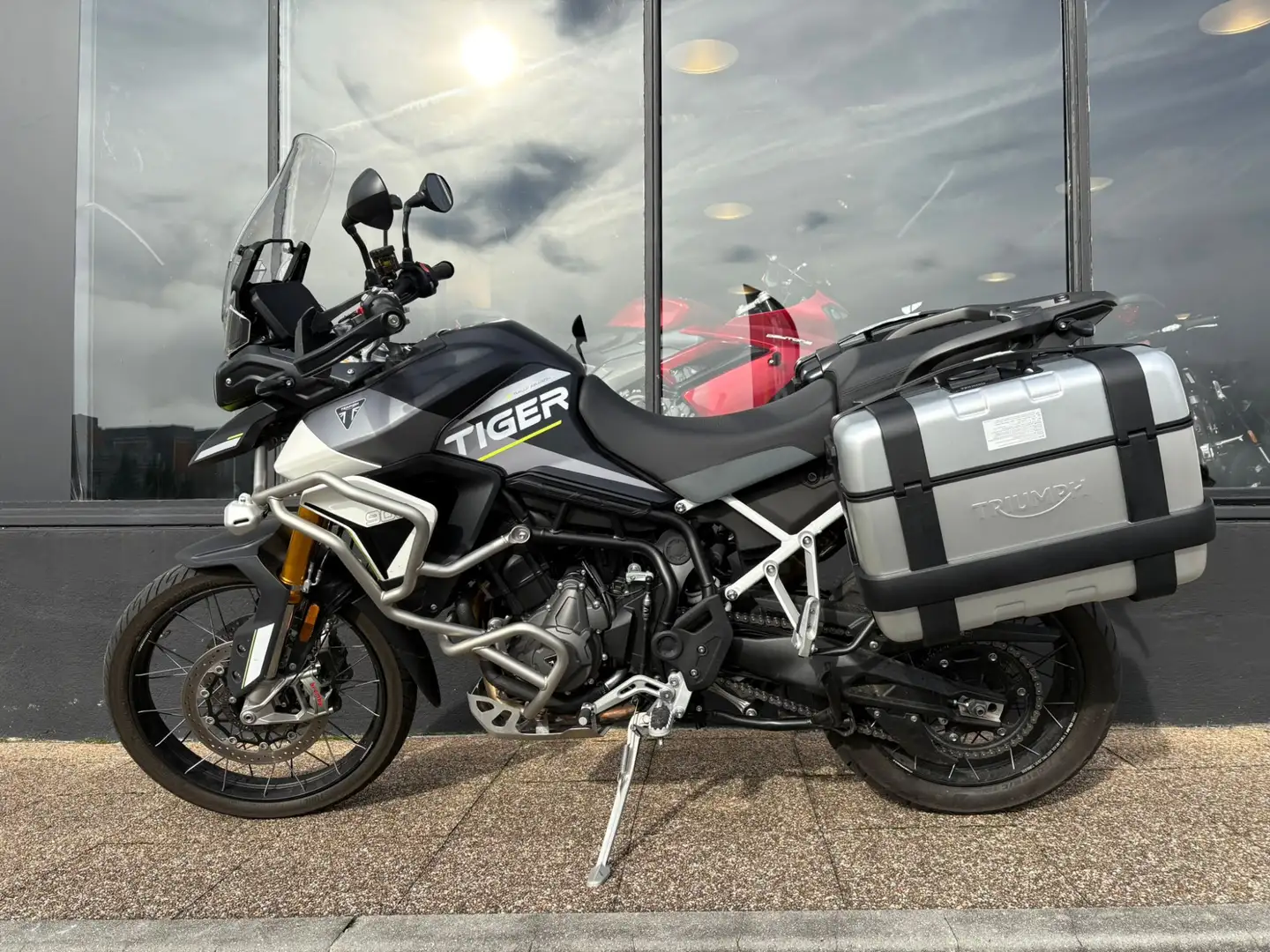 Triumph Tiger 900 Gris - 2
