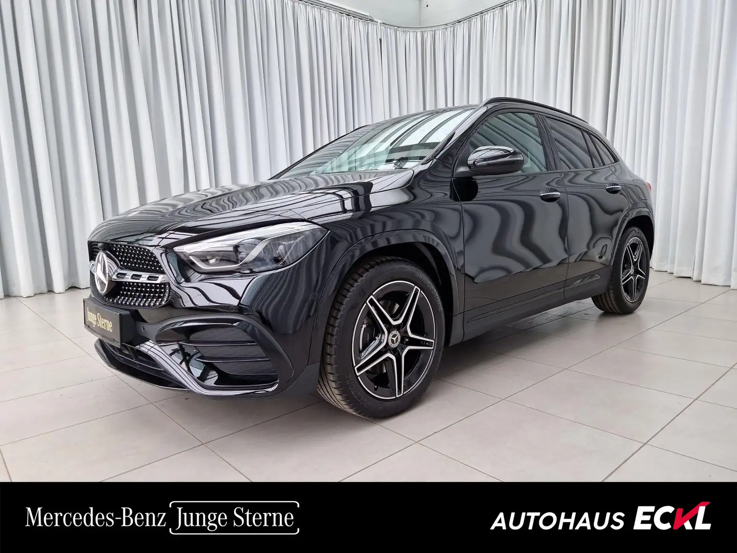 Mercedes-Benz GLA 200 d 4MATIC Österreich-Edition AMG Line Schwarz - 1