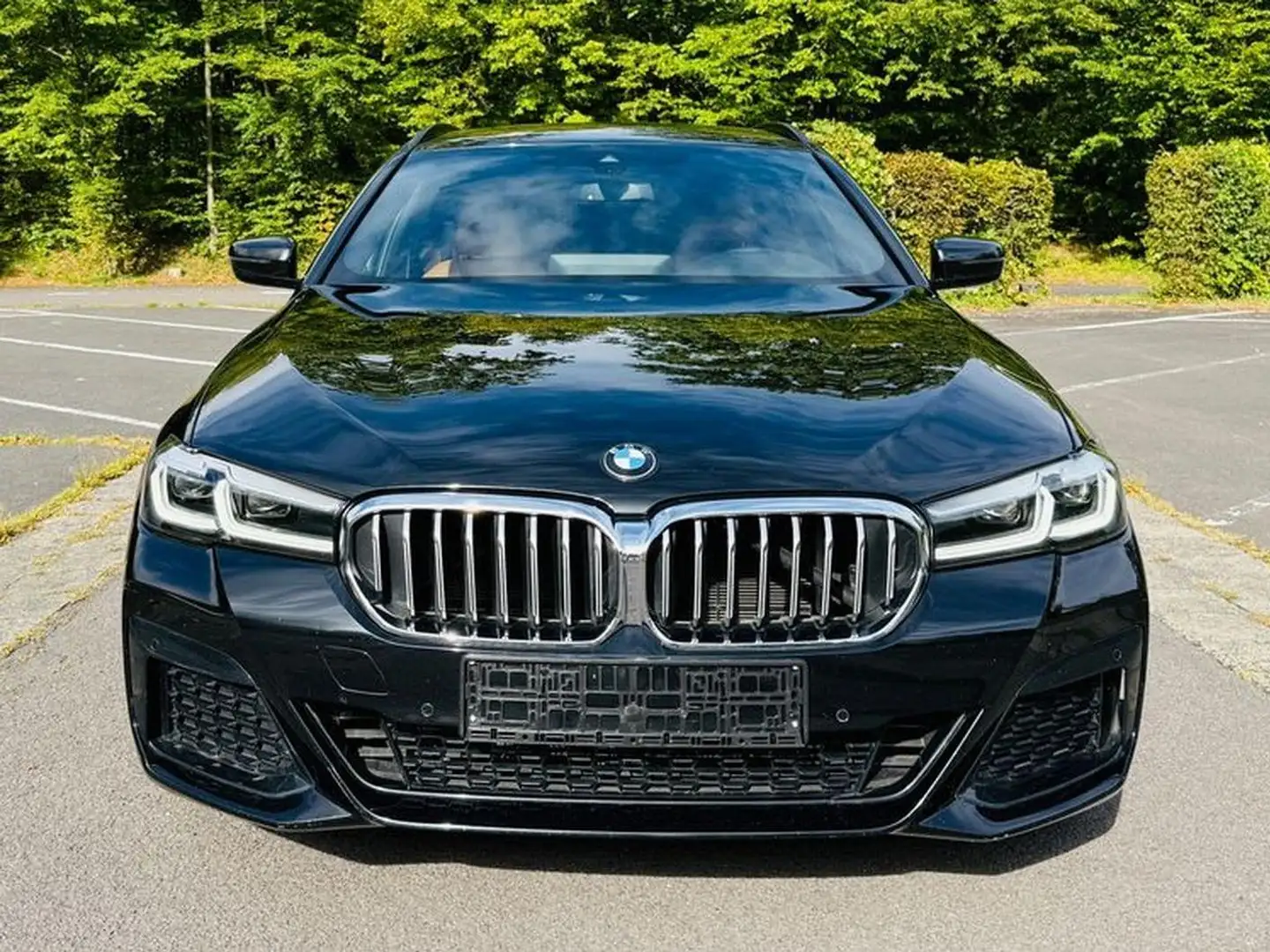 BMW 530 530i mhev 48V Msport auto Schwarz - 2