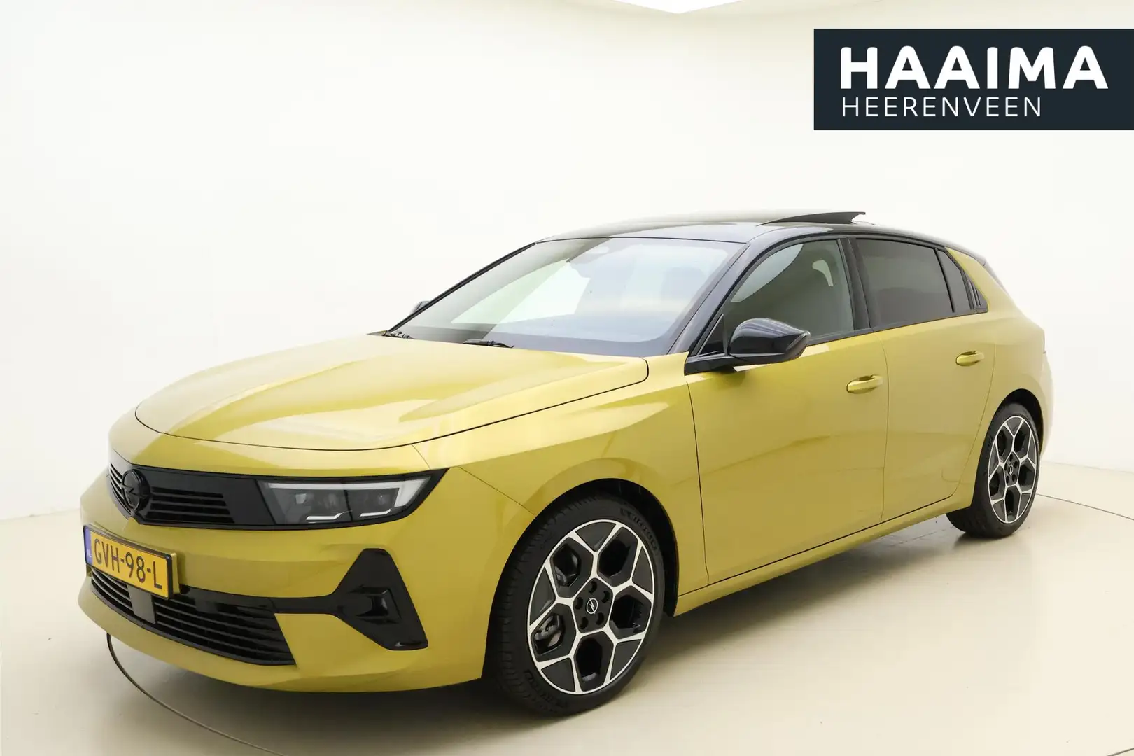 Opel Astra 1.2 Turbo Hybrid Ultimate | VOORRAAD | Schuif/kant Geel - 1