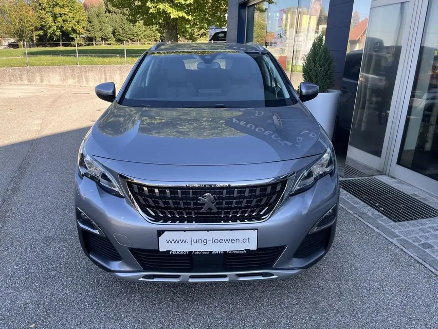 Peugeot 3008 1,6 BHDi 120 Allure AHK NAVI SHZ MASSAGESITZE Grau - 2