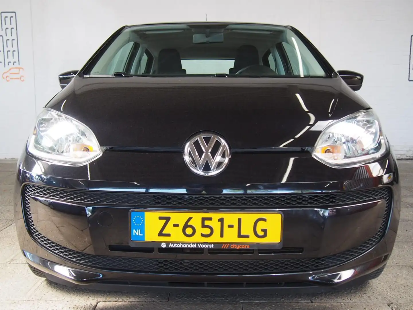 Volkswagen up! 1.0 move up! BlueMotion Airco (APK:Nieuw) Incl.Gar Zwart - 2