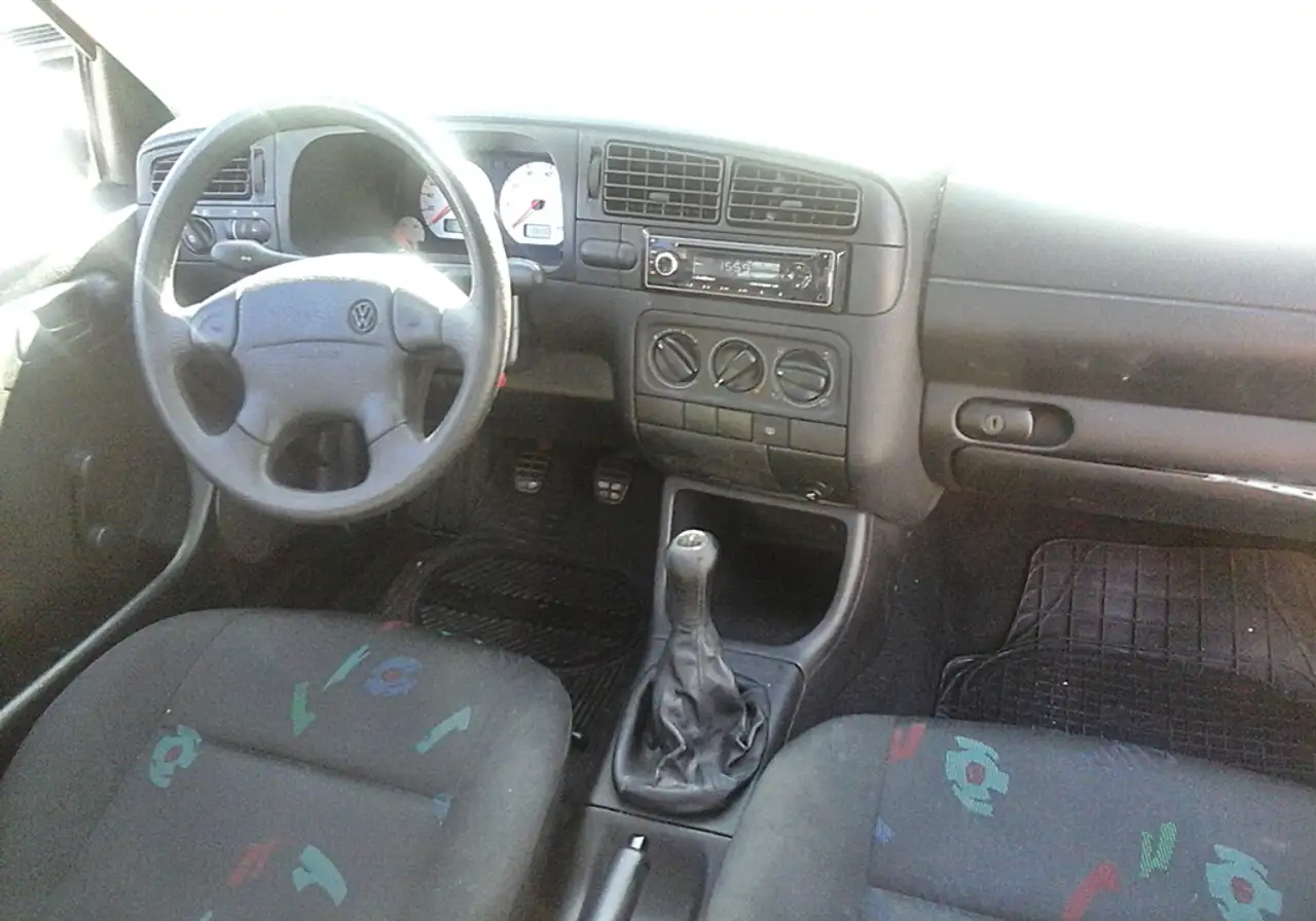 Volkswagen Golf Rolling Stones 1.6i/ wenig km/ 5 tg+GSD+ZV+Airbags/ OLDTIMER, foto 11