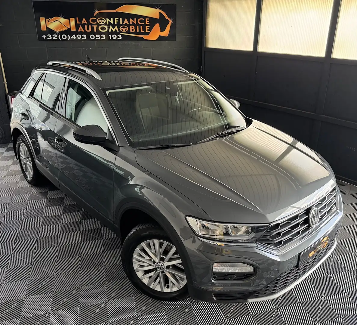 Volkswagen T-Roc 1.0TSi 1er Propriétaire Garantie 12 mois Grey - 1
