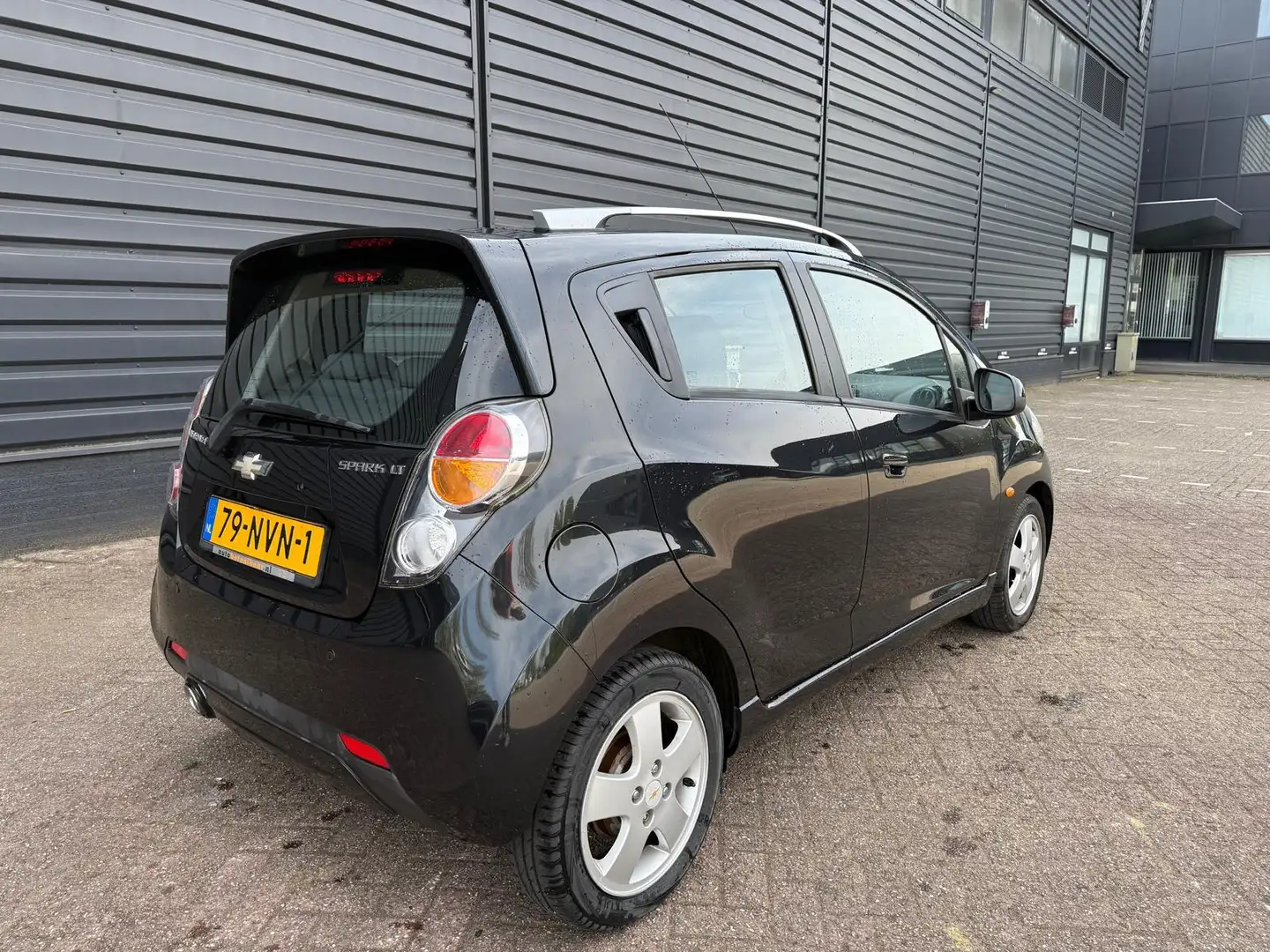 Chevrolet Spark 1.2 16V LT Fekete - 2
