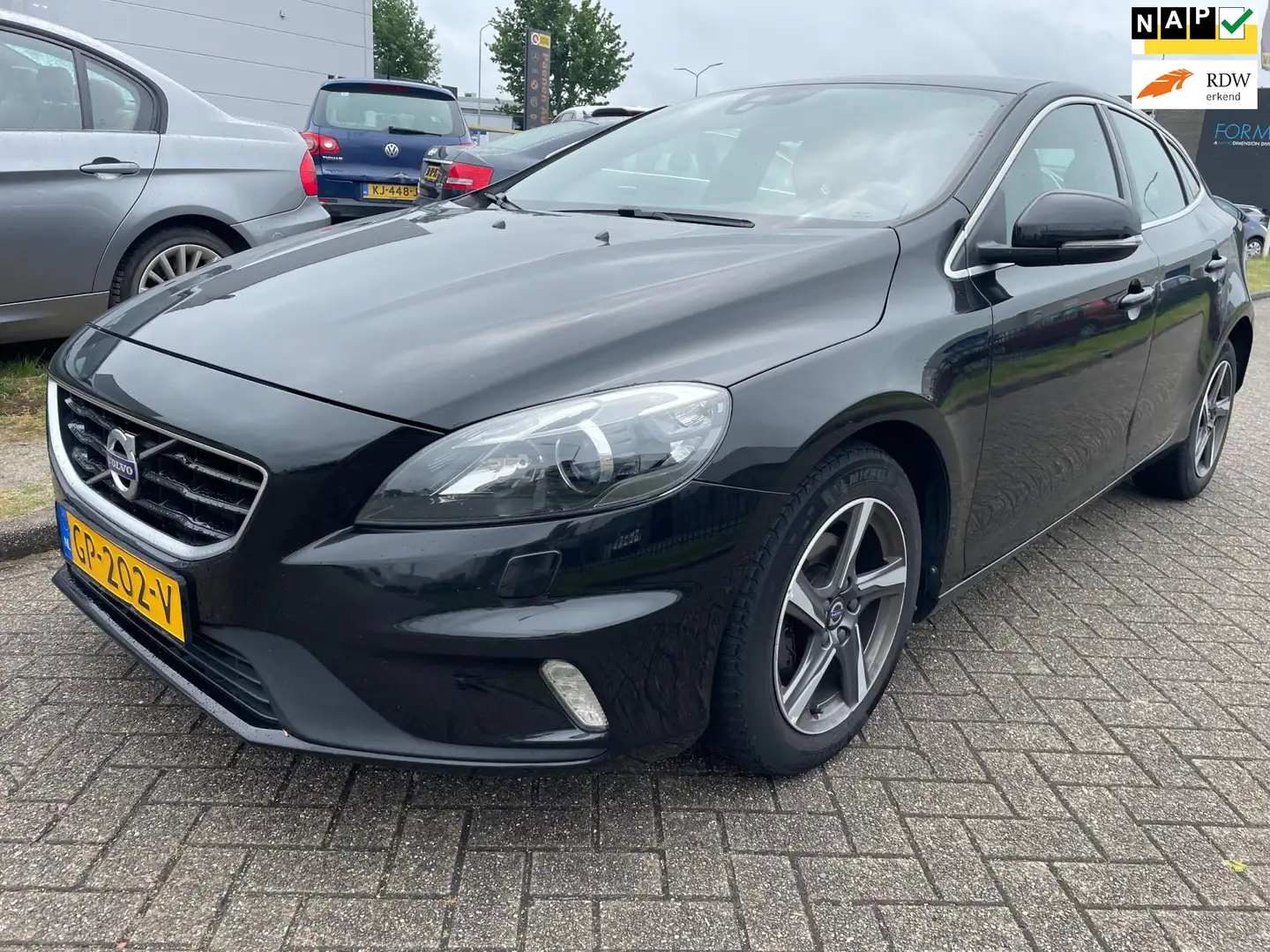 Volvo V40 2.0 D2 R-Design Business leer, Xenon Garantie Noir - 1
