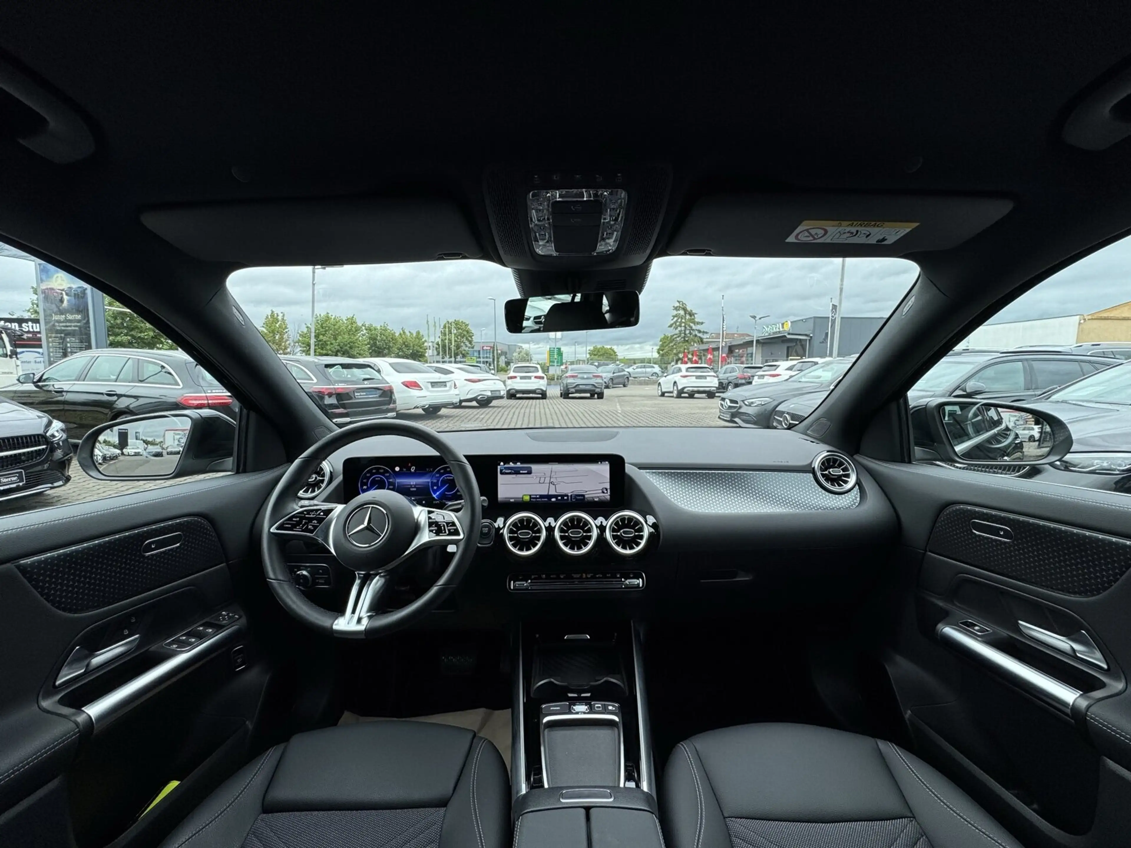 Mercedes-Benz EQA 350 EQA 350 4M PROGR. NAVI+AHK+LED+KAMERA+SOUND+AMBI — photo 12
