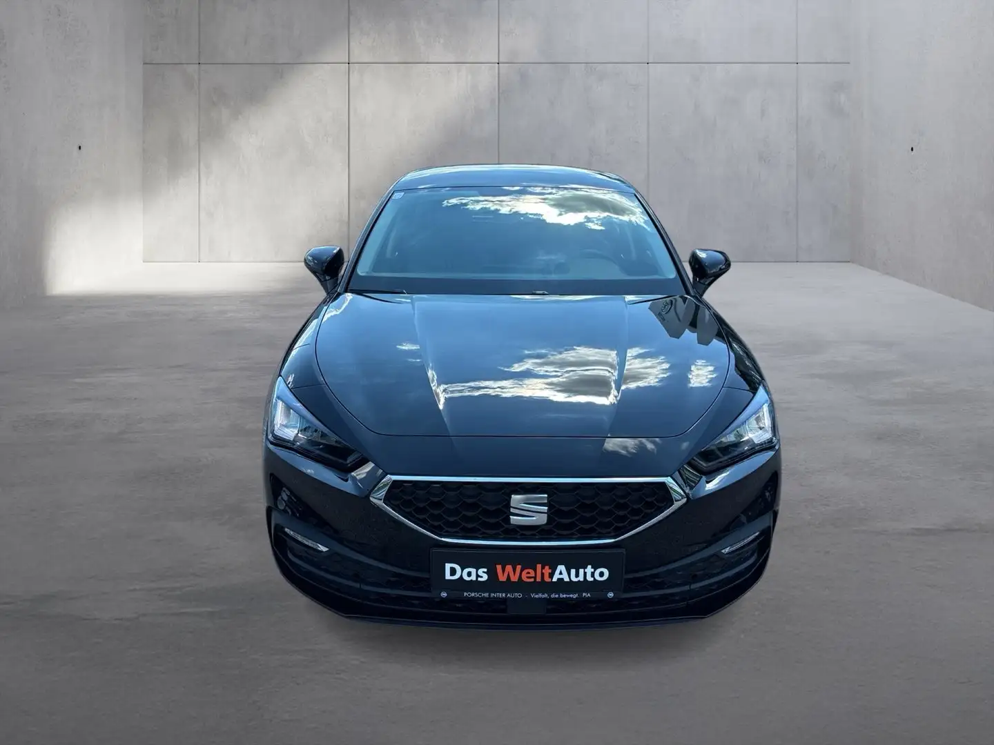 SEAT Leon Style 2.0 TDI Schwarz - 2