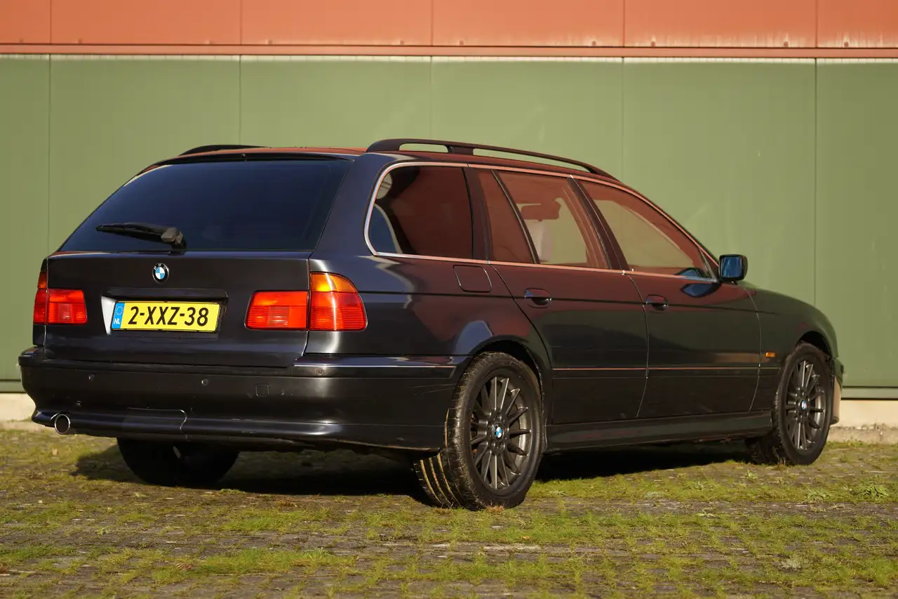 BMW 523i Executive | Veel Vernieuwd | Youngtimer |, foto 3