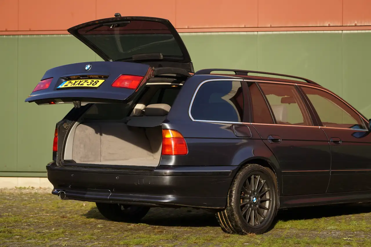 BMW 523i Executive | Veel Vernieuwd | Youngtimer |, foto 4