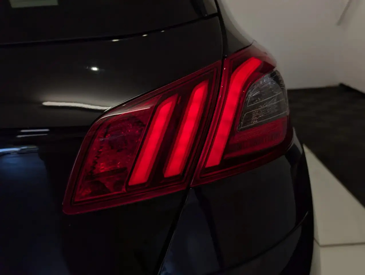 Peugeot 308 308 — photo 41