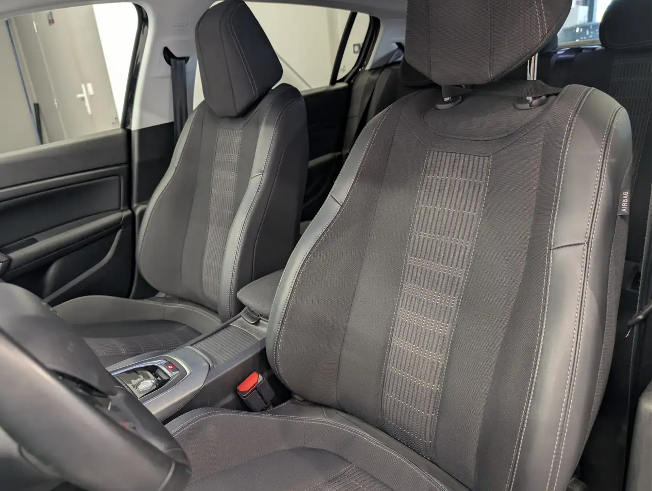 Peugeot 308 308 — photo 5