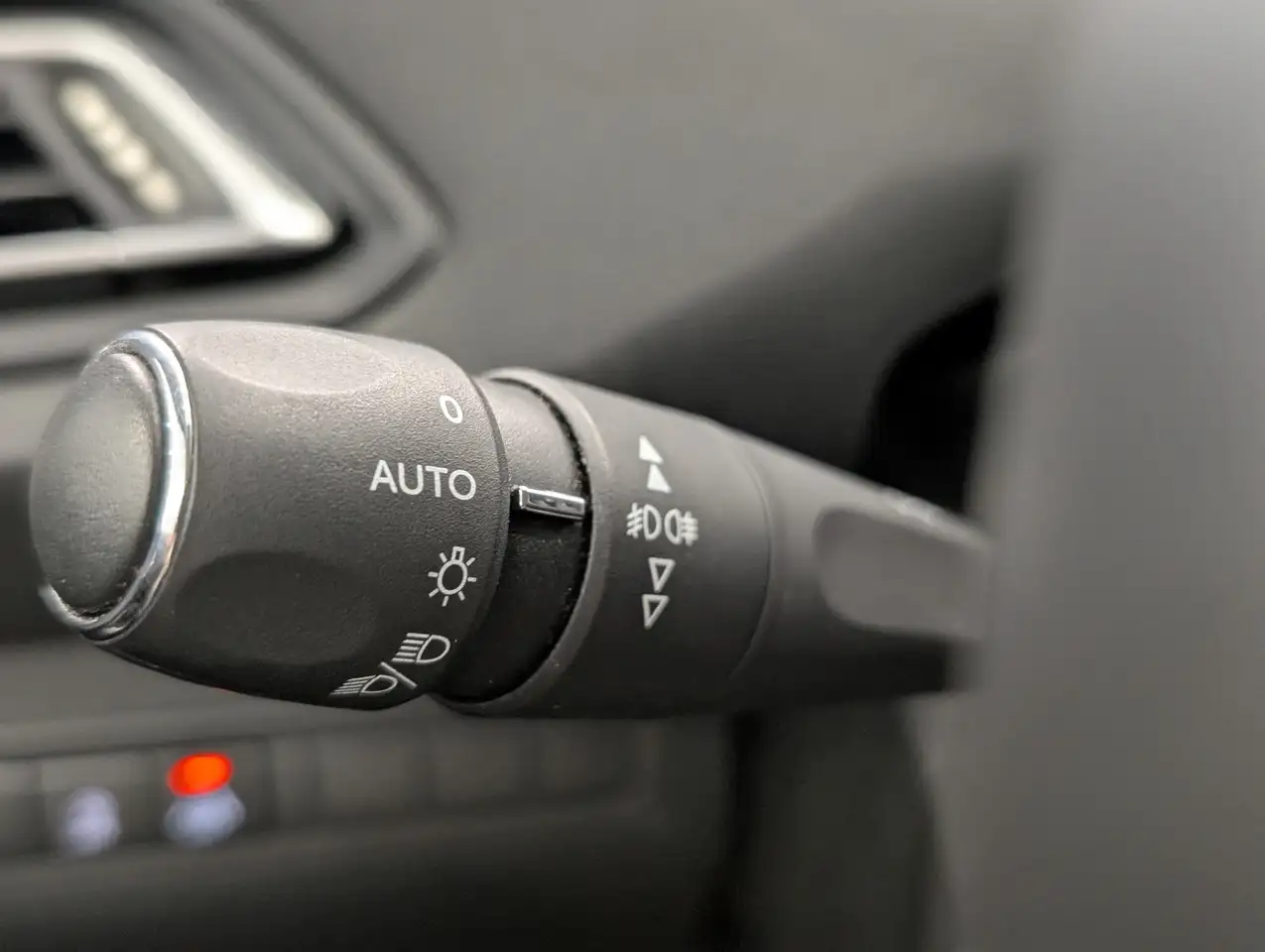 Peugeot 308 308 — photo 31