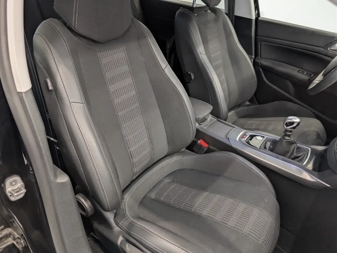 Peugeot 308 308 — photo 6