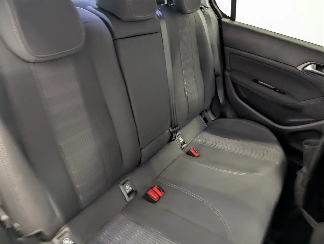 Peugeot 308 308 — photo 37
