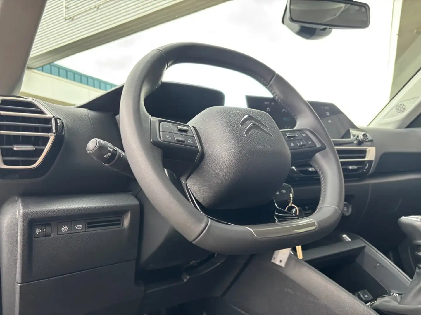 Citroen C4 1.2 PT YOU 130PK AIRCO NAVI-CARPLAY PDC-CAMERA VIR Blanc - 2