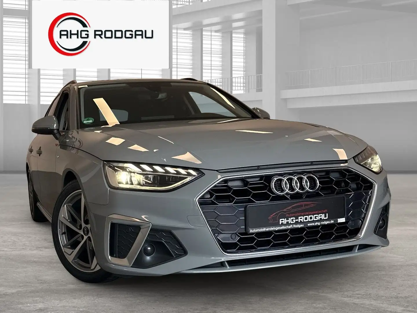 Audi A4 Avant 35 TDI S line/AHK/VIRTUEL/8FACH Grau - 1