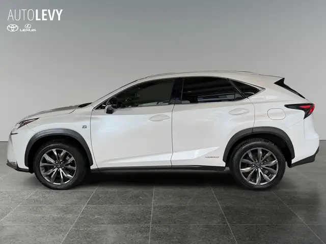 Lexus NX view 3
