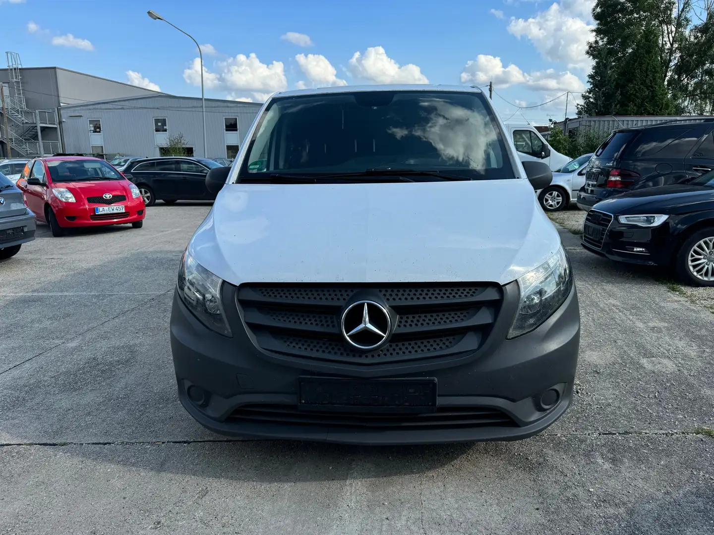 Mercedes-Benz Vito 114/116 CDI, 119 CDI/BT RWD lang  Kühlwagen Weiß - 2