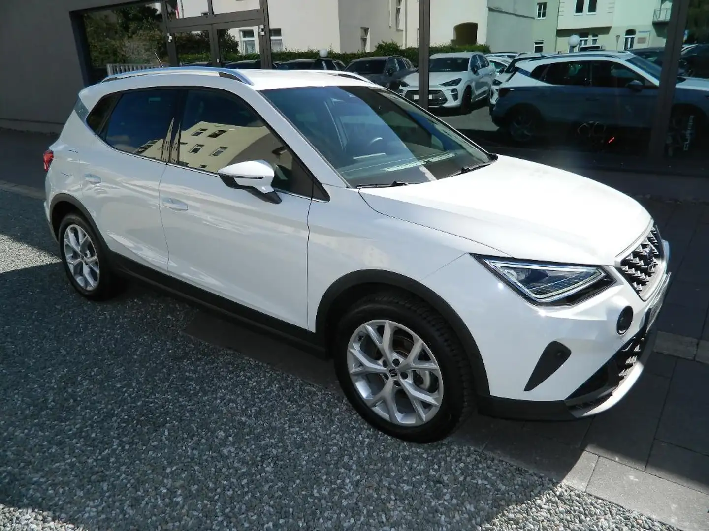 SEAT Arona FR 1.0 TSI DSG Toterwinkela/Sitzheiz/Navi/PDCv+h/K Blanc - 1