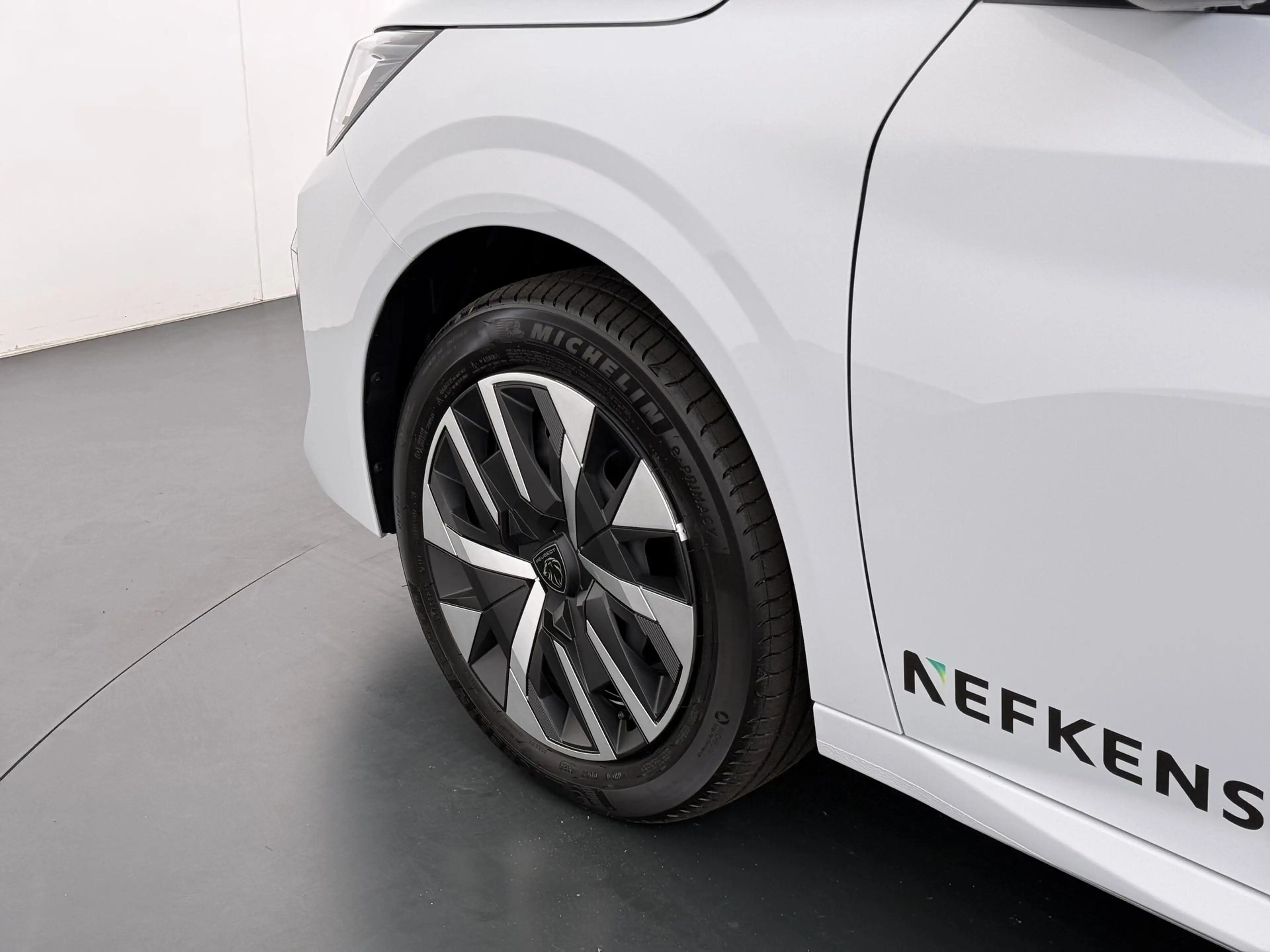 Peugeot e-208 Business 51 kWh | Demo | Navigatie | Camera achter — photo 12
