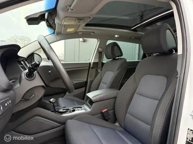 Hyundai Tucson view 4