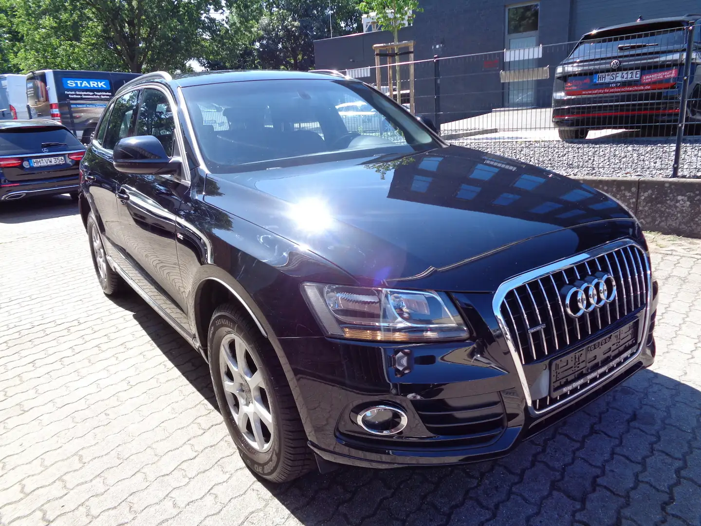 Audi Q5 2.0 TFSI quattro S-line *1.Hand* Negro - 2
