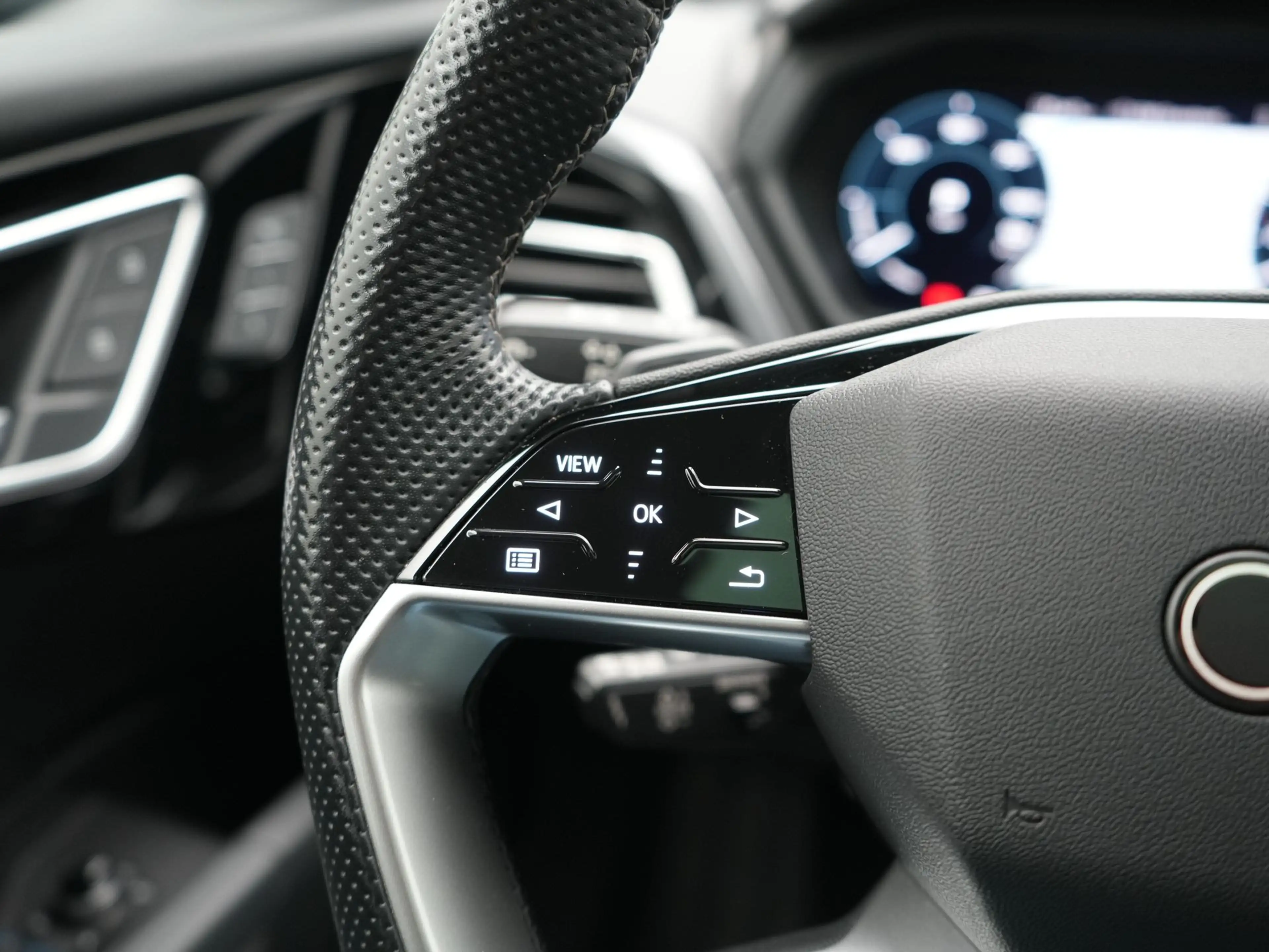 Audi Q4 e-tron 35 2x S Line 55 kWh 170pk Dealer O.H. | Panodak | — photo 24