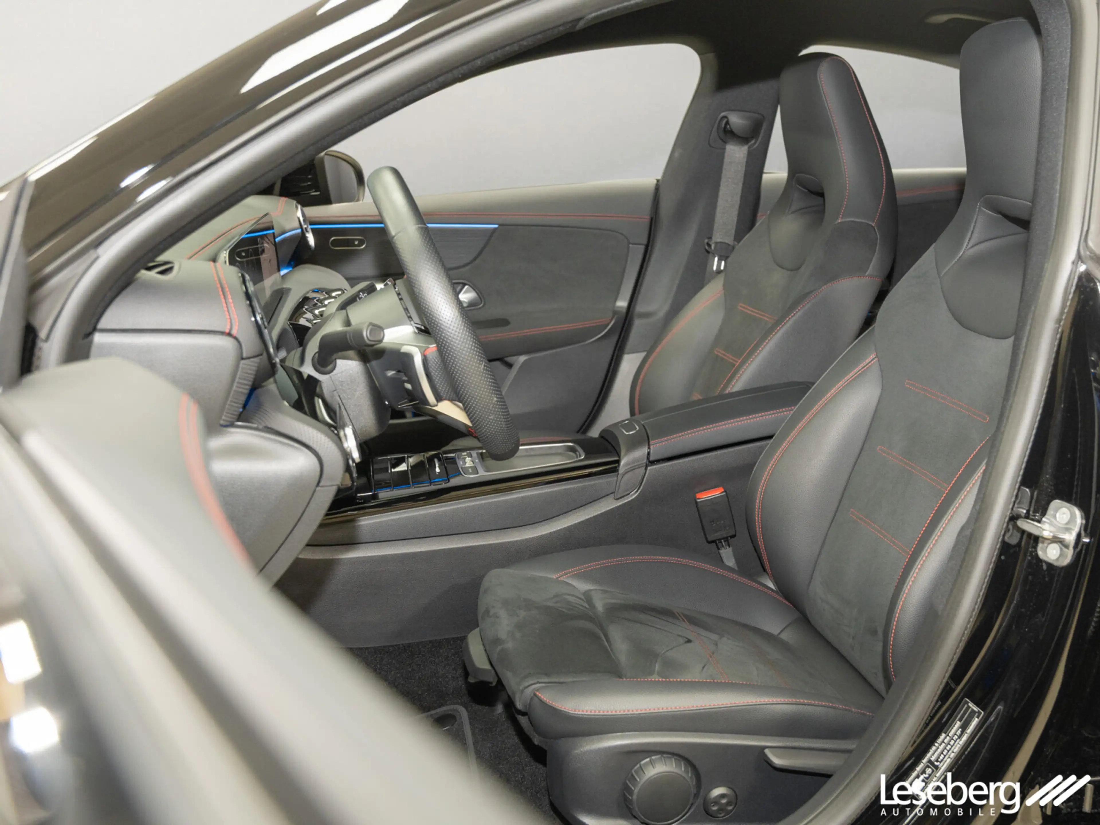 Mercedes-Benz CLA 200 CLA 200 Coupé AMG LED/Distronic/Night/Adv.Sound/ — photo 11