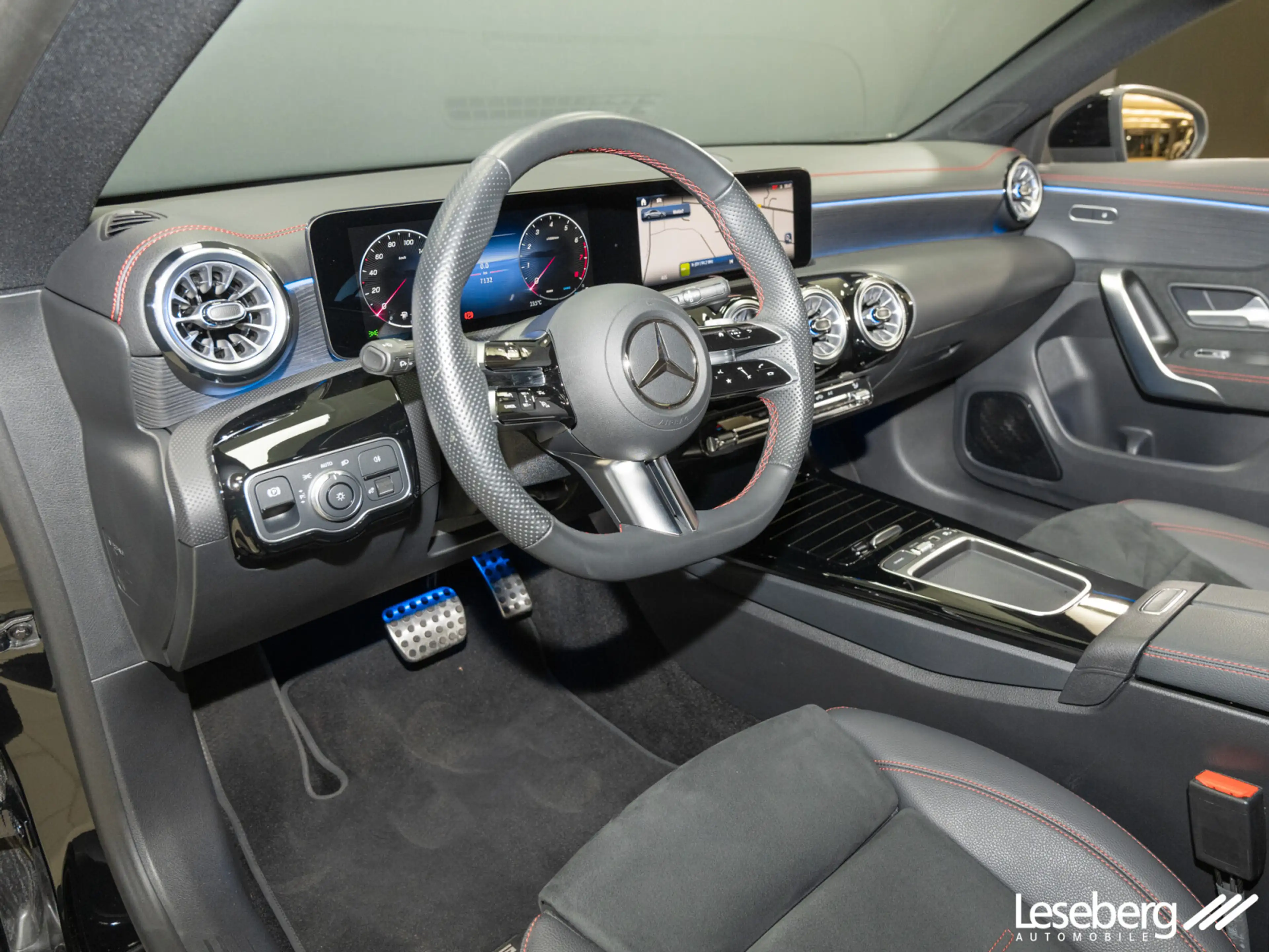 Mercedes-Benz CLA 200 CLA 200 Coupé AMG LED/Distronic/Night/Adv.Sound/ — photo 10