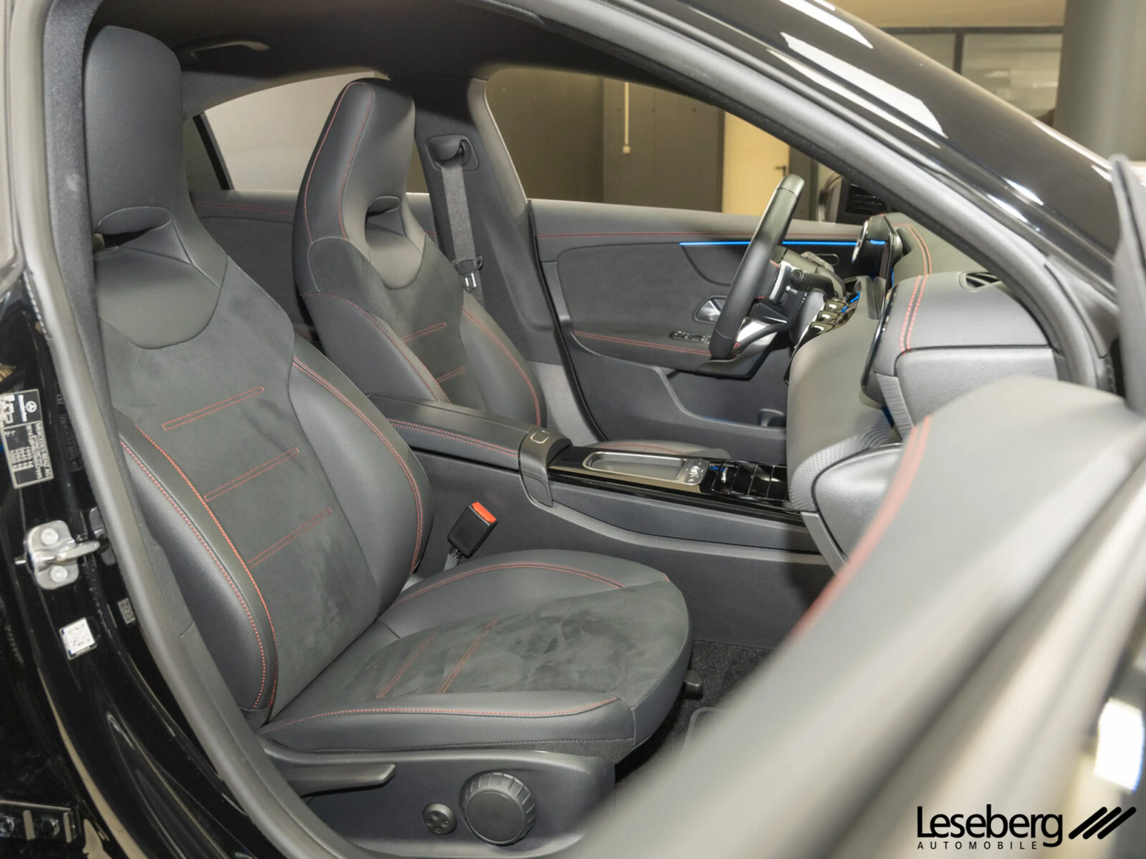 Mercedes-Benz CLA 200 CLA 200 Coupé AMG LED/Distronic/Night/Adv.Sound/ — photo 14