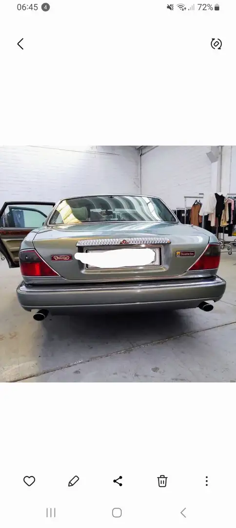 Daimler Double Six Daimler double six v12 - 1